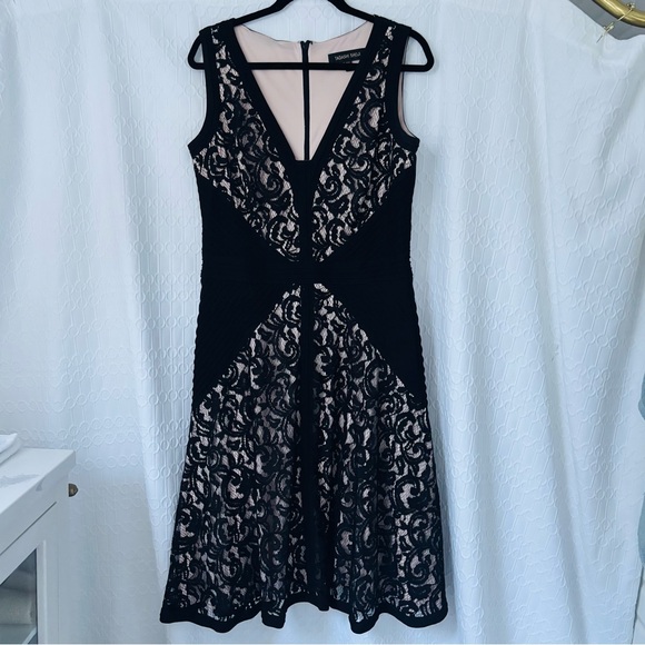 Women’s 14 Tadashi Shoji Floral Lace Jersey Fit & Flare V-Neck Mini Dress, Black - Picture 2 of 6